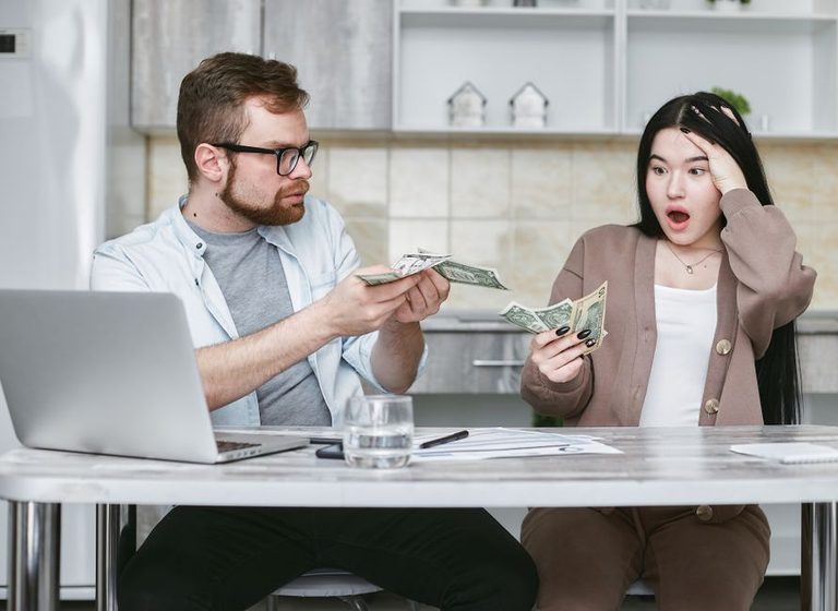 Orçamento doméstico: como usar o método 50-30-20 sem complicação